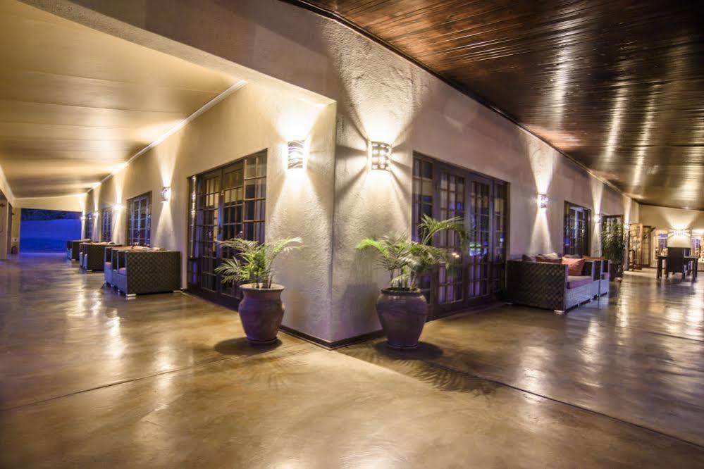 Abangane Guest Lodge Хейзивью Экстерьер фото